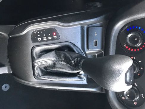 Used 2021 RAM ProMaster City Tradesman w/ Window Group 09 image 26