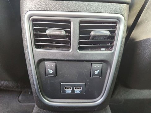 Used 2019 Dodge Charger Scat Pack w/ Plus Group RWD image 22