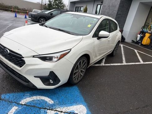 Used 2024 Subaru Impreza 2.0i Sport image 3