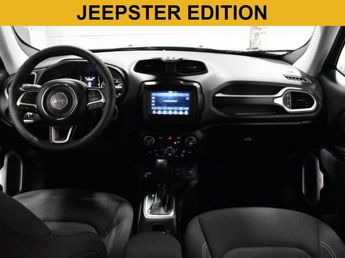 Used 2021 Jeep Renegade Sport image 2