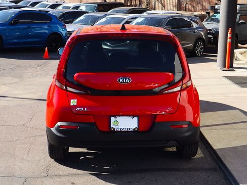 Used 2020 Kia Soul S image 10