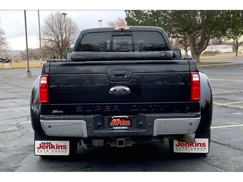 Used 2014 Ford F350 Lariat w/ Lariat Ultimate Package image 4