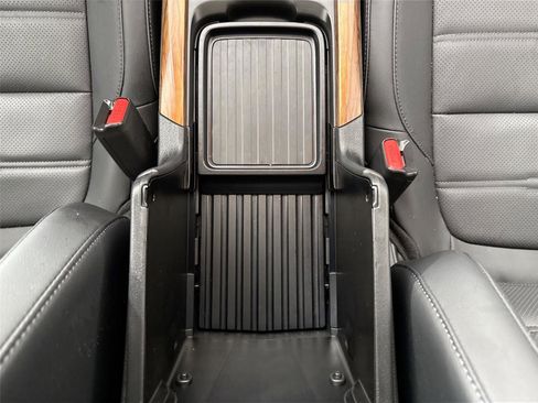 Used 2022 Honda CR-V Touring image 35