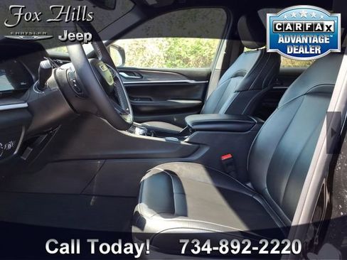 Used 2024 Jeep Grand Cherokee L Limited AWD/4WD image 17