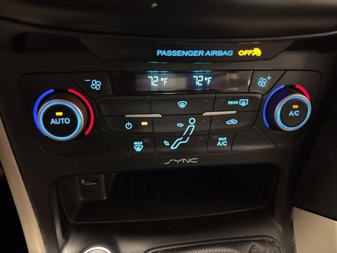 Used 2017 Ford Focus SE image 14