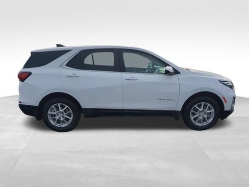 Used 2023 Chevrolet Equinox LT AWD/4WD image 7