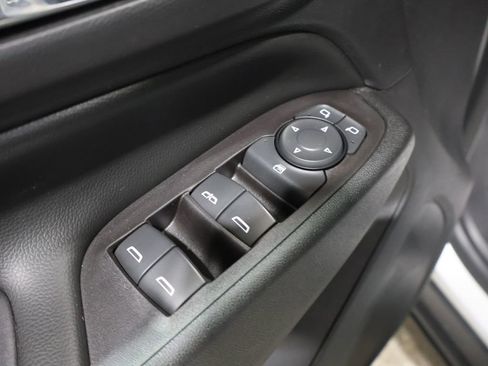 Used 2019 Chevrolet Equinox LT image 14