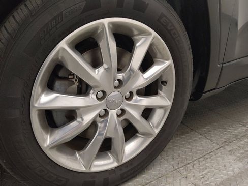 Used 2014 Jeep Cherokee Limited FWD image 31