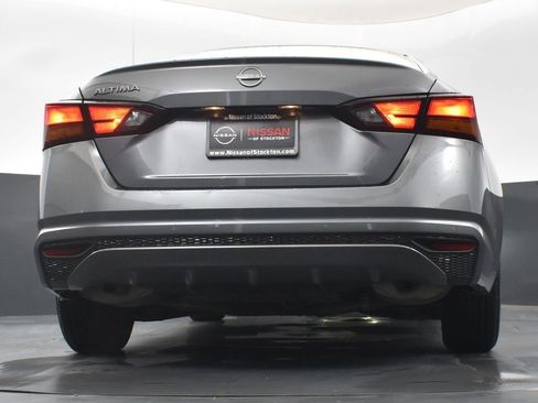 Used 2024 Nissan Altima 2.5 S image 41