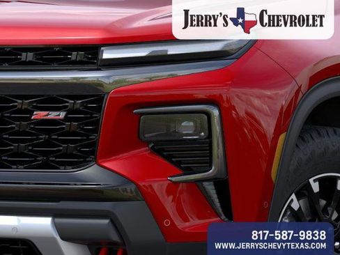 New 2026 Chevrolet Traverse Z71 w/ Enhanced Driving Package image 12