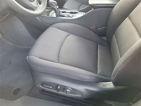 Used 2023 Chevrolet Malibu LT image 17