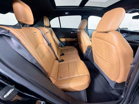 Used 2019 Cadillac XT4 Premium Luxury image 27