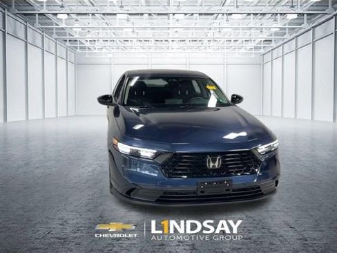 Used 2025 Honda Accord SE image 4