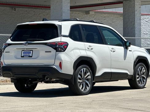 New 2026 Subaru Forester Touring AWD/4WD image 3