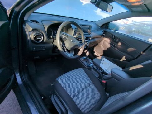 Used 2021 Hyundai Kona SE w/ Cargo Package FWD image 7