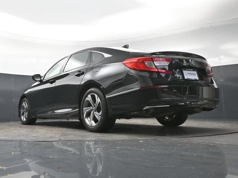 Used 2018 Honda Accord EX image 30