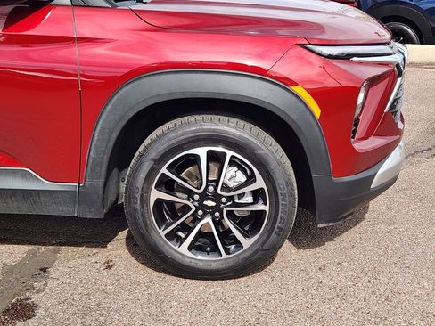 Used 2025 Chevrolet TrailBlazer LT image 29