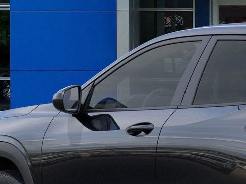 New 2026 Chevrolet Trax LS image 12