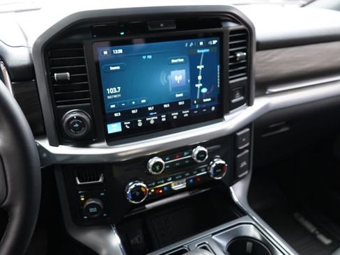 Used 2025 Ford F150 Lariat w/ Equipment Group 501A Mid image 26