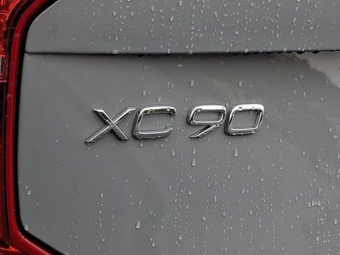 Used 2024 Volvo XC90 B6 Plus w/ Protection Package Premier AWD/4WD image 30