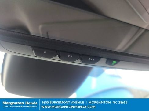 Used 2023 Toyota Highlander XLE FWD image 24