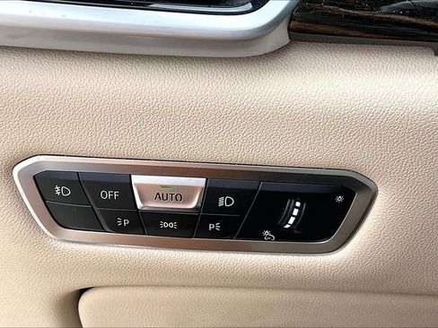 Used 2020 BMW X5 sDrive40i w/ Convenience Package RWD image 32