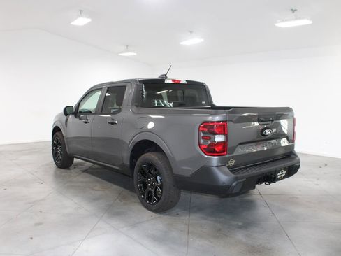 New 2025 Ford Maverick Lariat w/ Black Appearance Package image 6