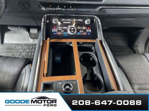 Used 2022 Lincoln Navigator L Black Label AWD/4WD image 17