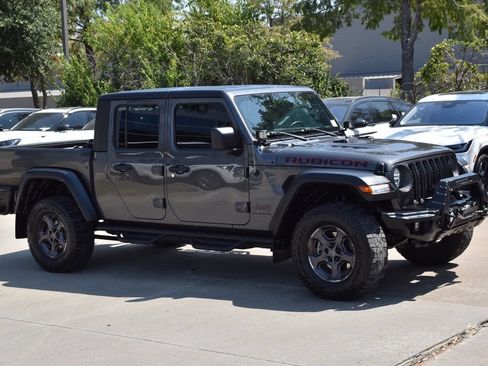Used 2023 Jeep Gladiator Rubicon w/ Cold Weather Group AWD/4WD image 5