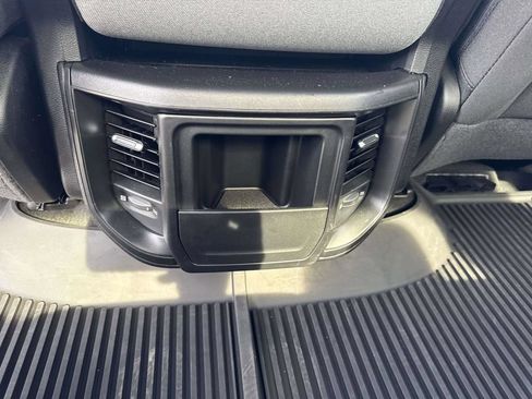 Used 2022 RAM 1500 Big Horn AWD/4WD image 17