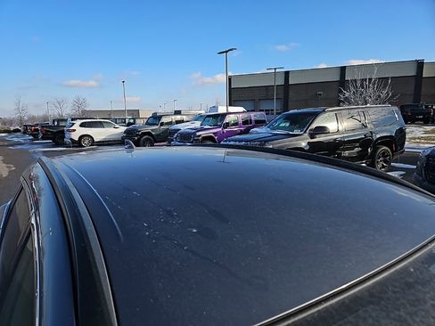 Used 2023 Nissan Murano SV image 9