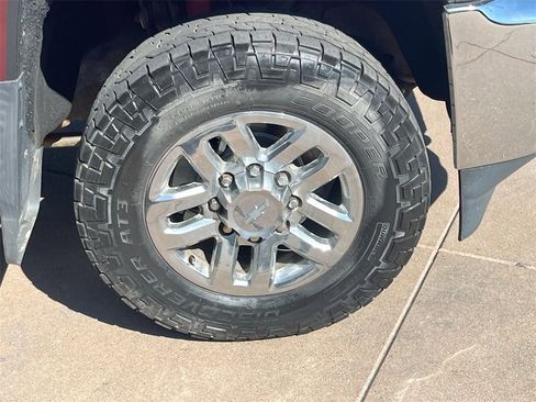 Used 2016 Chevrolet Silverado 2500 LT w/ LT Convenience Package image 9