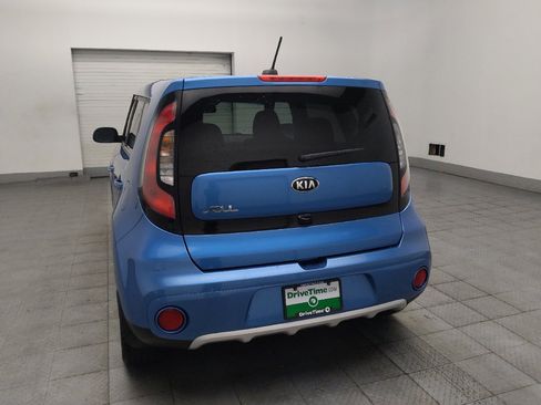 Used 2019 Kia Soul + FWD image 6