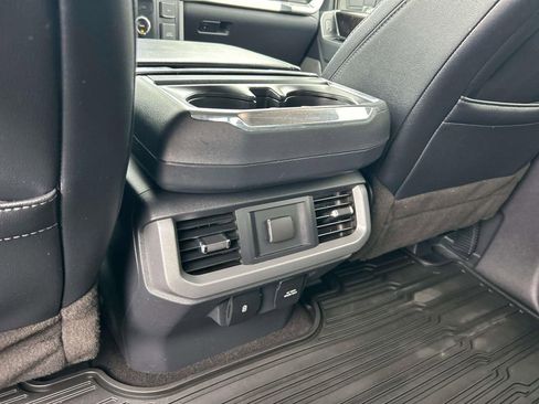 Used 2022 Ford F150 Lariat image 23