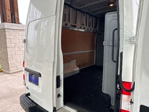 Used 2016 Nissan NV 2500 SV image 26