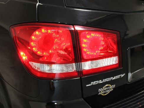 Used 2018 Dodge Journey GT FWD image 50