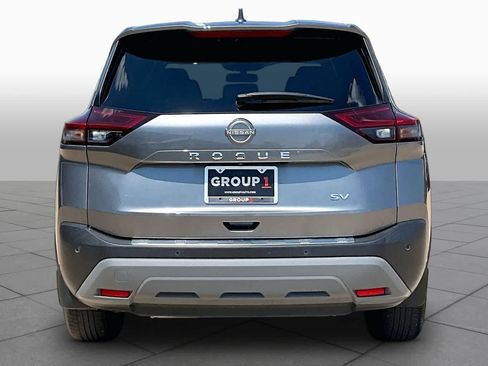 Used 2023 Nissan Rogue SV FWD image 4