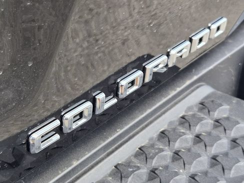 Used 2023 Chevrolet Colorado W/T RWD image 10