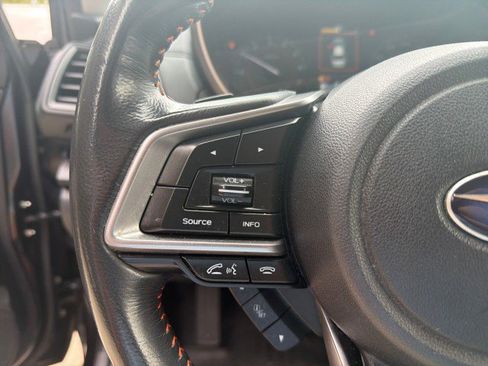 Used 2019 Subaru Crosstrek 2.0i Premium AWD/4WD image 17