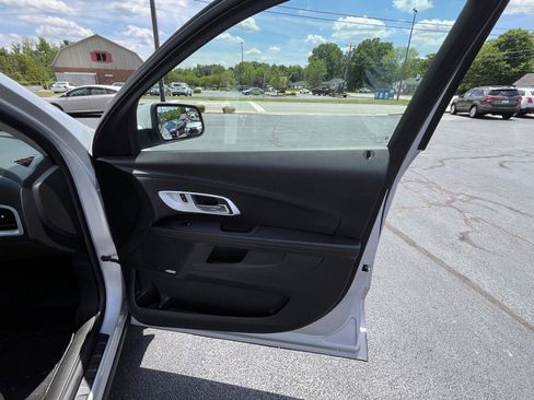 Used 2012 Chevrolet Equinox LT FWD image 14