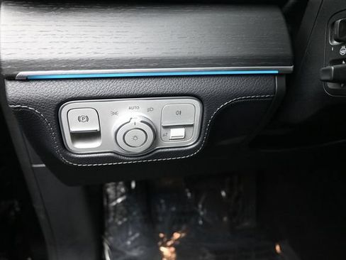Used 2024 Mercedes-Benz GLE 580 4MATIC image 16