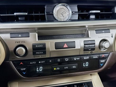 Used 2017 Lexus ES 350 FWD image 18