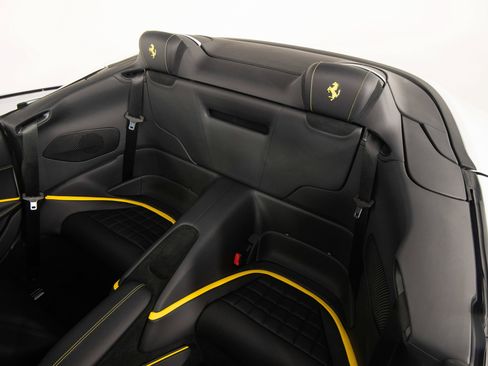 Certified 2026 Ferrari Roma Spider RWD image 35