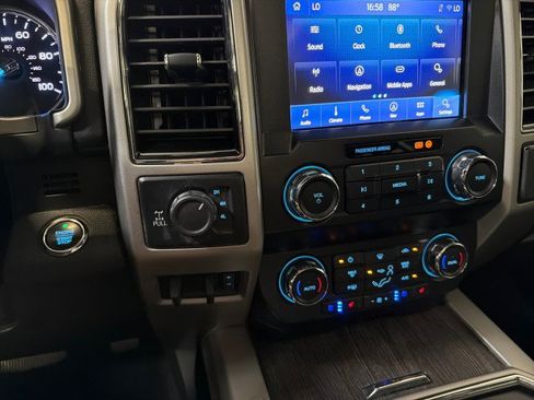 Used 2021 Ford F250 Lariat w/ Lariat Ultimate Package image 20