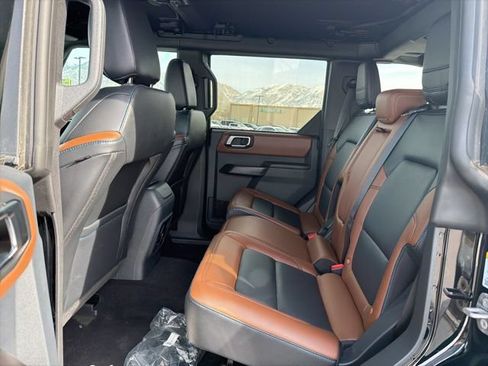 New 2024 Ford Bronco Outer Banks w/ Sasquatch Package AWD/4WD image 27