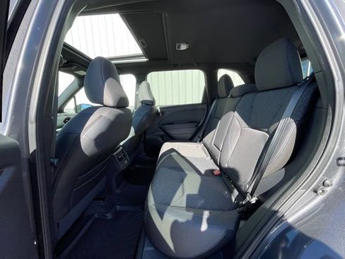 Certified 2026 Subaru Forester Premium w/ Base/Premium Package AWD/4WD image 18
