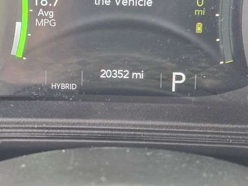 Used 2025 Jeep Wrangler Unlimited Sahara AWD/4WD image 19
