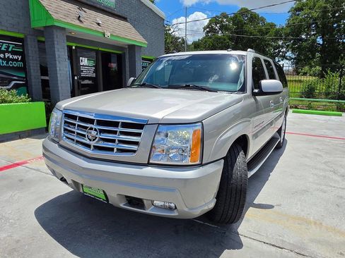 Used 2004 Cadillac Escalade ESV Platinum AWD/4WD image 66