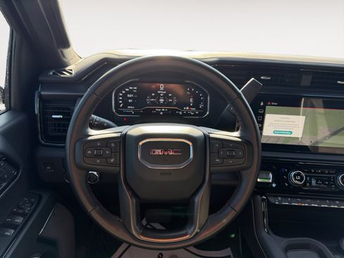 Used 2025 GMC Sierra 2500 AT4X w/ AT4X AEV Edition AWD/4WD image 11