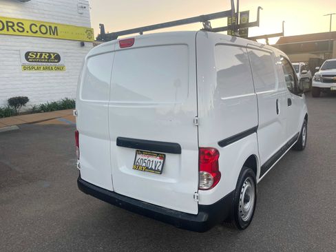 Used 2019 Nissan NV200 S w/ Cruise Control Package image 3